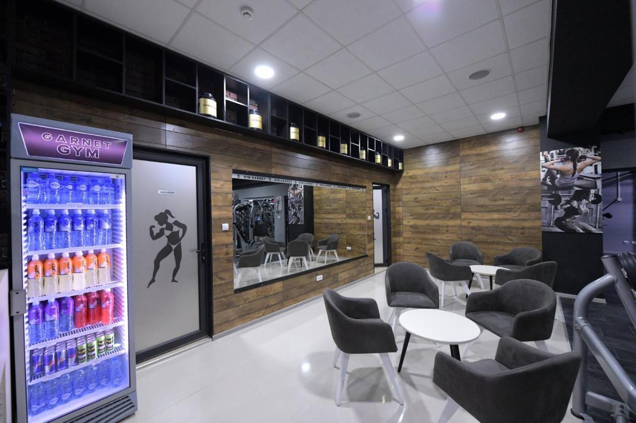Garnet Hotel & Event Centar Ruma Exteriér fotografie